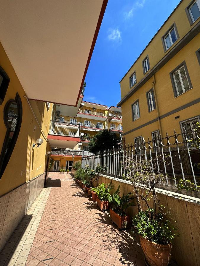Apartmán Renza House Chiaia Neapol Exteriér fotografie