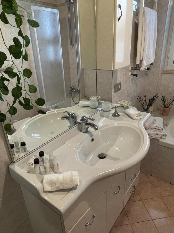 Apartmán Renza House Chiaia Neapol Exteriér fotografie